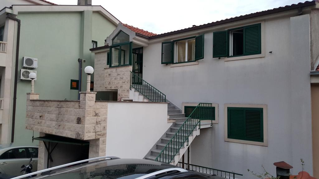 Mucic Apartments Makarska Bagian luar foto